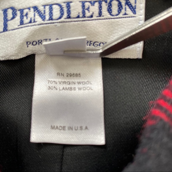 Pendleton Red Buffalo Check Wool Jacket | LARGE - Picture 10 of 12